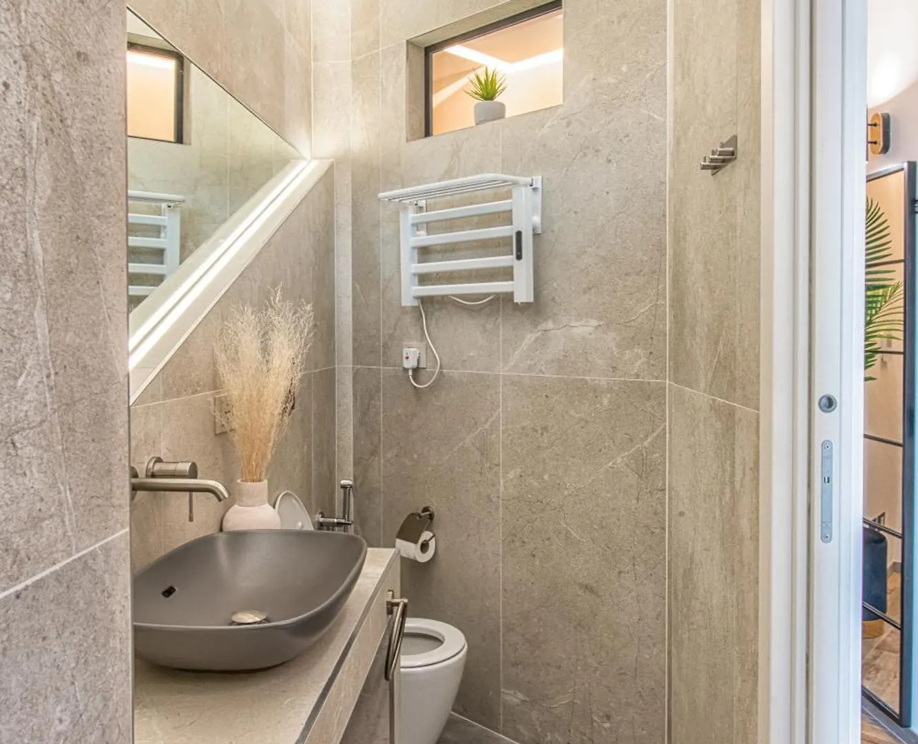 Industrial Design Luxury Studio In Nolo District Milan Italie